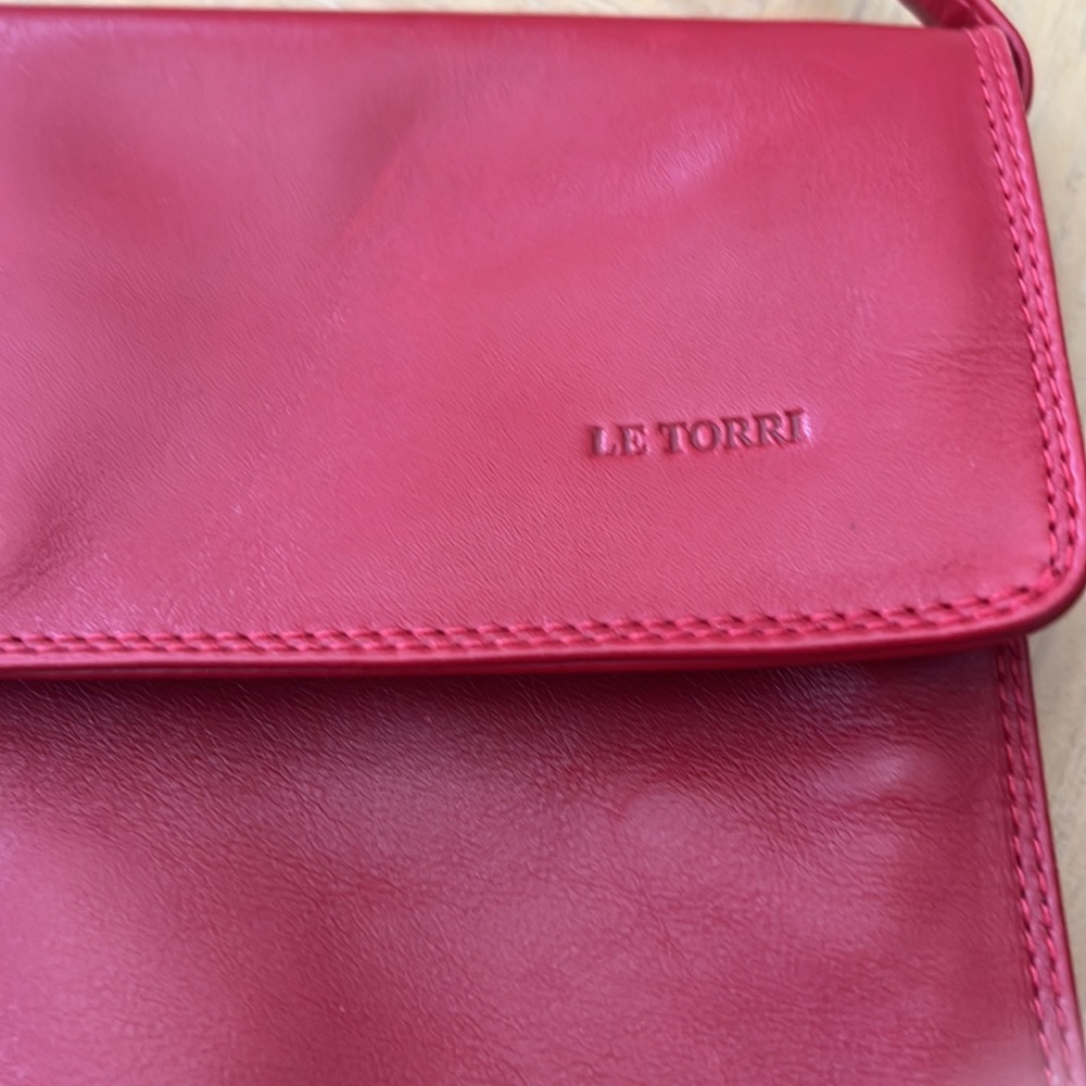 Small Italian leather Red clutch - Picture 2 of 8